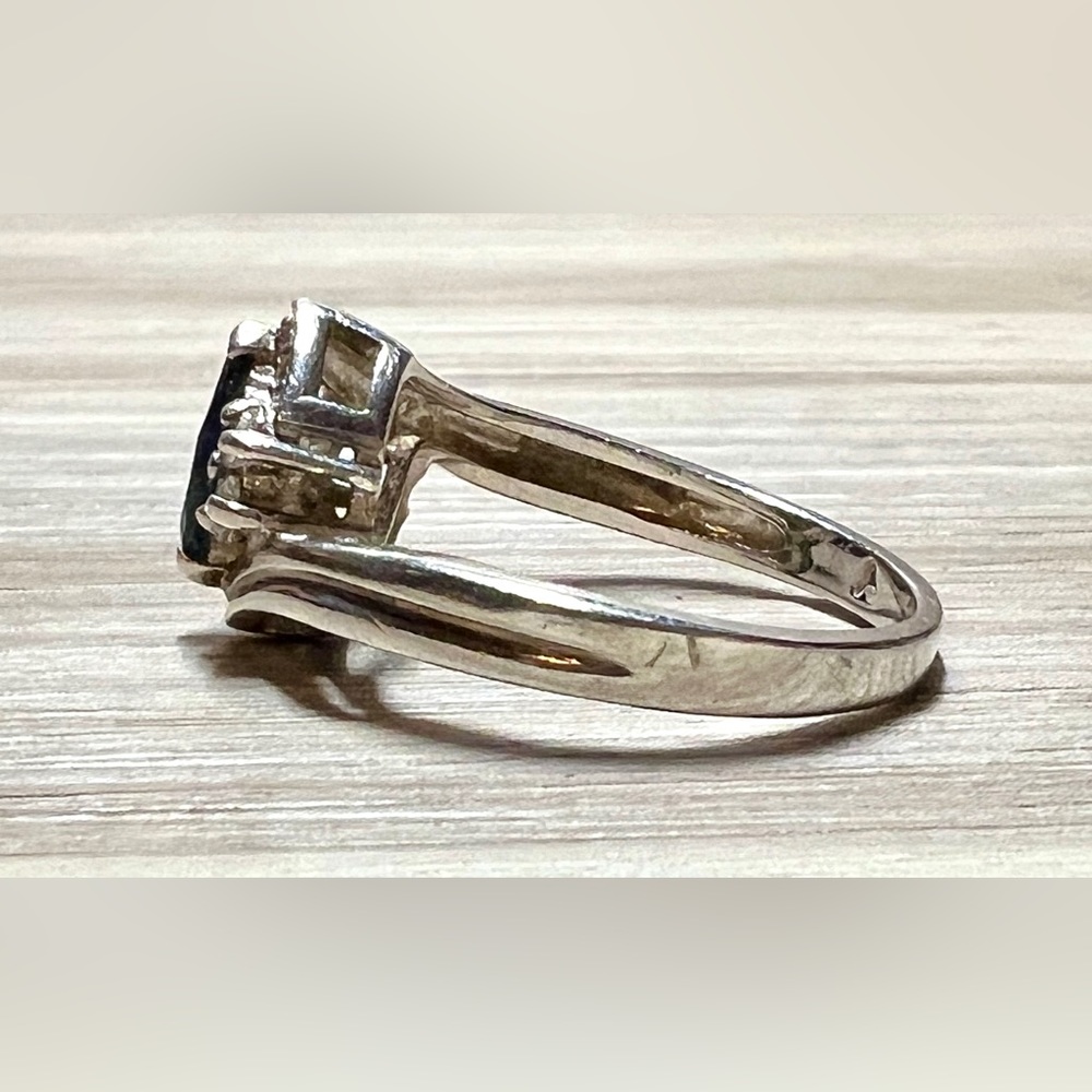 Vintage Designer Hallmarked Sterling Silver Sapphire & Diamond Ring, Size 7 - Picture 2 of 10